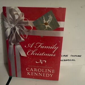 New A Family Christmas book Caroline kennedy 2007 Hardcover, Christmas book
